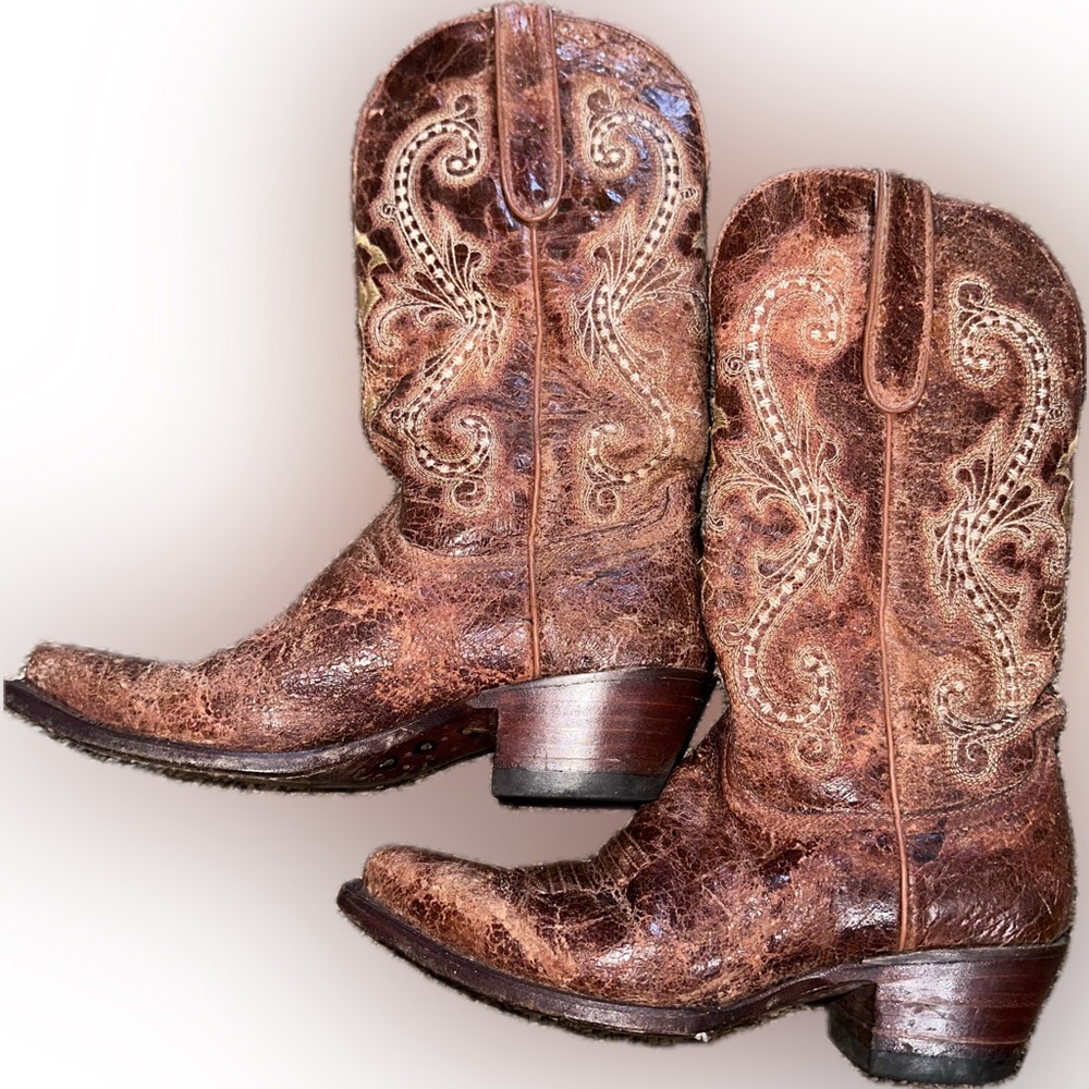 Ferrini Distressed Brown Cowboy Boots